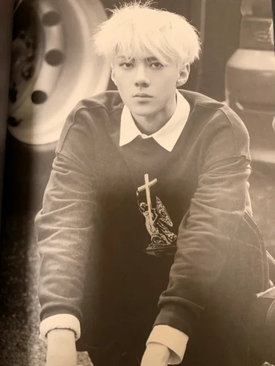 等了大概二十多天吧一个月不到 还是很满意的毕竟我的快递重十斤多哈哈哈 没有磕磕碰碰还是很不错的
最后欣赏下十年前的exo吧哟罗本…真是帅啊...