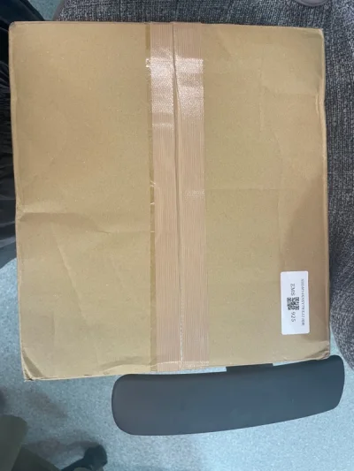 还算顺利的一次，放行后在市内折腾了半天才到，还好箱子结实里面的东西都没有什么损伤，挖煤姬包装和运费都很透明比较放心