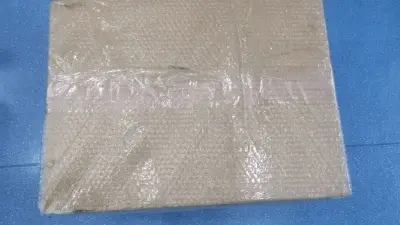 一大早又收到挖煤姬的海运件。这次可能遇上台风季，运送时间略多几天，好在清关过程挺顺利。挖煤姬的打包值得信赖，每件商品都单独包裹泡泡膜，箱内物品排列合理且稳固，并且填满防撞泡沫。外箱也选择了保护，这个主要可以防雨防水。收到的所有商品和购买时的描述完全一致，感谢挖煤姬的...