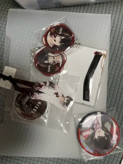 这次还是走的ems，合单也非常迅速不到一周就收到货了。这次的包装还是很安心，填充物特别多，东西也没有损坏，期待下一箱