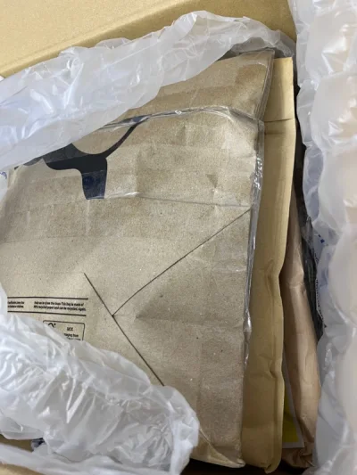 在挖煤姬淘到好多好看的衣服。还没怎么踩雷
过，实物跟细节图一样，便宜实惠！
挖煤姬代切下单速度都很快，几乎是几秒内下单完成。
而且包装也巨好！！
合单速度也变快了。每次都是用海运寄回国的，最近速度很快，20天就到手了！真的超棒！包装
一如既往的好，总体购物体验很棒！...