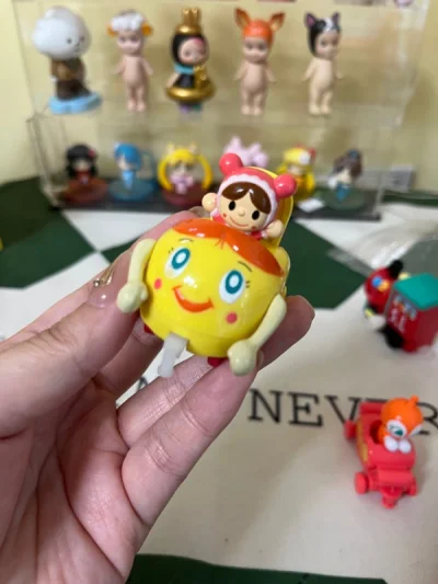 在挖煤姬买小食玩经济又实惠，有很多稀有款式，是在国内某鱼淘不到的，而且买的多综合算下来很便宜呢！买起来呀！！