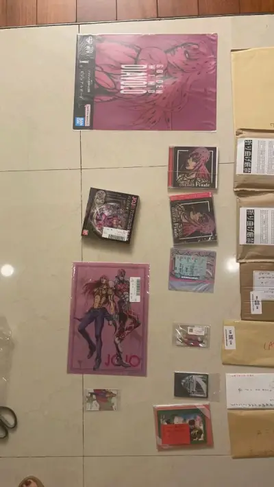 依然很安心，那么大个容易折损的海报一点事没有，泡沫纸塞了很多，不额外添加泡沫纸服务都没问题，cd也安安稳稳的没有碎