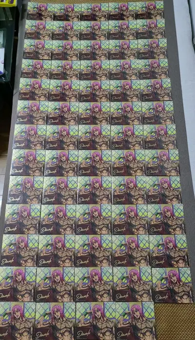 这箱有一个大布画板，太容易折断的，但是被保护的很好完全没有问题，里面的亚克力是被樱花妹裸寄过来的，但是被塞了很多泡沫纸，完全不需要担心