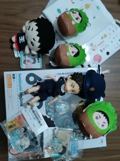 第一次用了竹蜻蜓合单 没想到物流超级快比ep还快些 还没两周就到了 gsc的盒子回来也还四角尖尖 泡沫纸超级多 真的超级安心 我哭死
iwa酱怎么可以这么可爱啊啊啊…！！！