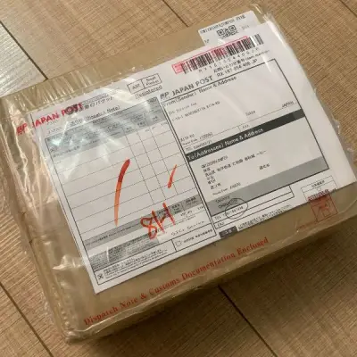 太快了吧，就一个军训的时间，12天的物流，就到了。包的也很好，空气包一如既往的让人很安心稳稳的。ep小航空件真的让人很省心??买的很喜欢的漫画，就是a店怎么没有塑封啊啊啊。挖煤姬我狠狠推了。