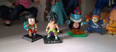 非常满意的一次煤炉购物，买到了龙珠一番赏LB贝吉塔的两款不同的形态，完美的还原了贝吉塔自爆之前的场景。还有绝妙对手的两个小赏。