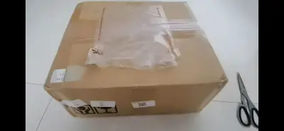 隔了好几个月又开始切卡了，挖煤姬能自动下单的真的很快，但是需要留言的很多时候抢不到，毕竟人工客服在线时间有限。运回速度还是一如既往的快，也没有被税，总体来说还是很值得使用的，我在这个运回期间又酷酷切了好多?