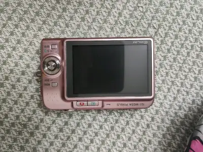 真的好喜欢挖煤姬，这次走的航空件, 从国际发货那天算起只花了6天就到了, 相机也被保护的特别特别好!!(*T*)期待下一次使用ww