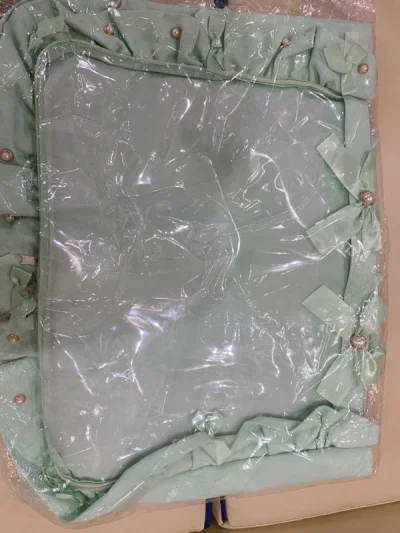 在煤炉上切了一个二手全新的zakka家五周年薄荷绿A3，实物到手很惊喜，煤炉发货很快国际物流不到一周也到了！感谢挖煤姬～