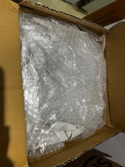 最近煤炉不断有好货，忍不住要买点，都是好价，一次性收了，确实比海鲜市场的祖传价实惠太多了，而且还有国内淘不到的远古游戏王周边，可以说绝对是物超所值呀。包裹保护得非常好，现在都不用担心物流速度，真的杠杠的！