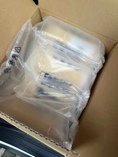 继续稳定使用挖煤姬的ems，发到上海只要3天就收通过海关到了。现在就是合单速度慢了点，要一周，继续加快点。