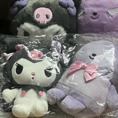 买到了非常多的可爱玩偶，因为数量比较多走的海运。没想到速度还是挺快的。大概20来天就收到了，包装的很好。非常满意的一次购物。