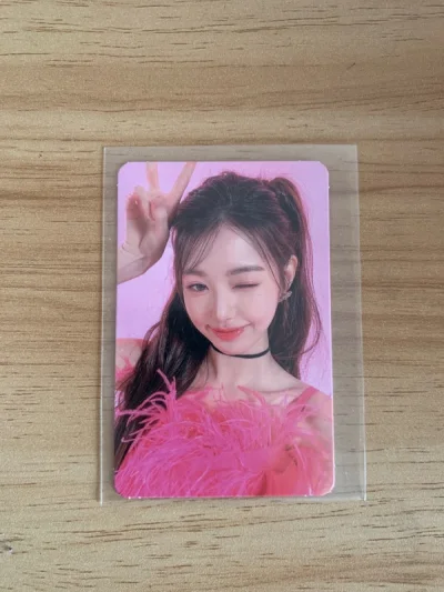 九月初切的 很快就收到了美丽可爱小圆 
合单略长了一点 大概有五个工作日了
但是国际运费用积分抵扣就很棒很nice 
物流发出后（甚至还退了我八块）
很快就通关了
ems正常走申报流程 海关友好放行
完美收到?