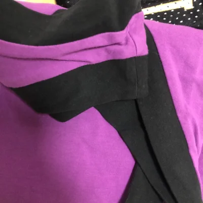 收到包裹了，邮政空运现在太快了吧，平台最近活动很多，两天到国内，包装的很好，商品和描述一样，还不错，和预期的效果一样好，会多在上面淘更多东西，最近平台活动还可以，物流给力～