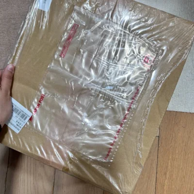 我又来啦！绕开了国庆假期，速度还是不错的。这次又囤了一波小物，袜子特别多，蜈蚣实锤了hhhh包装依然是很好，没有易碎品的话不勾加固也会给包一层泡泡纸的！，还有两个包裹在路上了，美美等待～