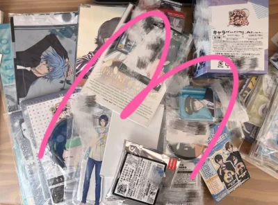 这次清了好多谷子，所以走了海运，速度还挺快的，二十多天收到了，清的东西多邮费均摊下来还是挺划算的，包装不错，还塞了泡泡膜作为保护，很满意的购物体验。