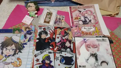 切了四个坑的东西 一共 7 件 依旧没有瞒伤  2kg 走的竹蜻蜓  邮费 40 左右比国内还便宜

伤得最重的立牌也能装瞎

都是大好价切回来的 状态还能这么好 真的非常感谢挖煤姬！！

ps 为什么樱花妹能把那么小的东西拍得这么大 那么大的东西拍得那么小…