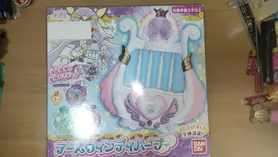 这回在骏河屋买了治愈光之美少女的竖琴，成色不错价格实惠，挖煤姬的打包一如既往的给力上心，盒子基本无压痕。非常完美