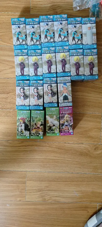 这是我的n箱海贼王的东西了，非常的满意，自己淘来的喜欢的东西确实不错，卖家描述的非常详细，打包也给力