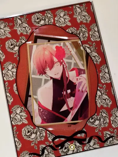 可恶的秋风商店又没买到场贩只好mer通贩了。切了很多秋风的时贞??很喜欢，虽然已经是去年的事了，但是今年才想起来写一写，顺便发发美图