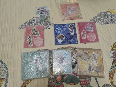 第五单也是很顺利的进行了，这次买了很多立牌和书，也是很早就在关注了的。目前大部分物品已经补齐了，下次再来估计要等一段时间了