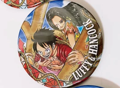 赶在EP小航的最后一件终于到啦！！！这次数量比较少且重量很轻 ep价格跟速度都很给力！！！从发货到拿到手10天左右 最近的物流真的很快 包装依旧很给力 缝隙中都还塞了报纸 切到了喜欢的东塔吧唧 柄图真的超美 包装袋的封面也很好看www 实物比图片上的好看很多 爱不释...