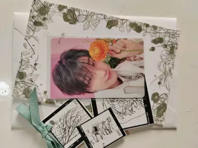 第一次单机切卡还蛮有意思的，小次这次的日专造型真的超级好看，促使了我去切卡。自己蹲好价切卡，切到好价真的超级高兴。不过这次合单花了一周时间，物流又花了十天时间真的挺久的。还有邮费，大家可以跟我拼邮嘛？我可以帮蹲好价哦！这次切的卡的价格会整理发出如下