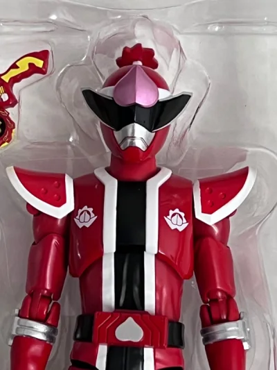 很喜欢战队系列里的这部，人气高剧情好，一集不落都看完了。这次购物物流走竹蜻蜓，效率很高，值得好评！冲冲冲！