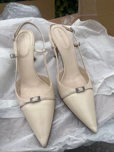 发货很快，已经收到货了，商品和描述的差不多，质量没问题，关键价格也合适，在这里买还是很放心的，好评~是理想中的产品?，质量不错，物流也很快，值得点赞！