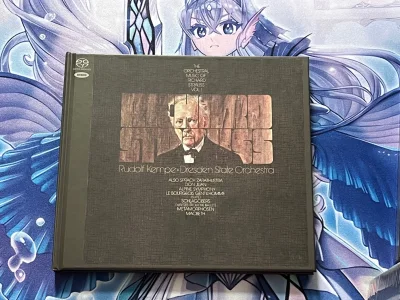 肯佩的理查施特劳斯全集。价格和国内差不多。不过比预定快了很多。拿到手真的很喜欢。质感做工精美。音质好。演绎好。不愧旷世巨作！