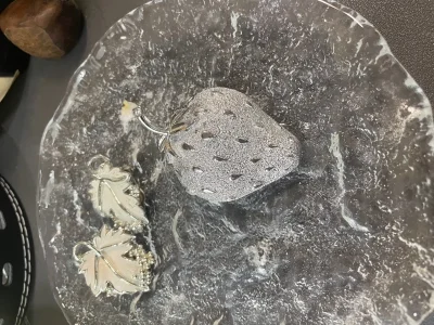 第一次海淘大成功！
挖煤姬绝对是宝藏软件，界面非常好用，有很多站点和分类可以选择，还可以翻译成中文，对不会日语的我来说很友好。
而且快递很快，ep小航空件只需要十天就到了，还可以同步追踪物流，客服非常有耐心。
而且收到货之后非常惊喜！买了很多东西，每一件商品都被包装...