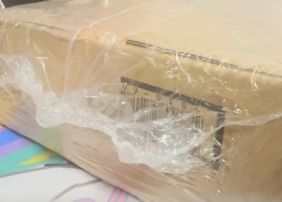 这次也安全下车了??
一如既往地包装的很好 纸箱每次都好好的到达，对于包装方面还是不需要担心的，卡圈崩了但还是在切卡的我??
这次也没被税 lucky