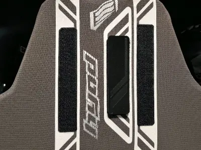 我发现海运除了便宜还有个优点 起码对我们省份的报关行来说是的 就是如果2发航空或者ems的话一般都要申报 海运直接按面单交税就好