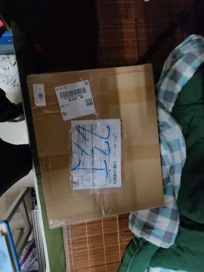东西收到了，非常nice，挖煤姬打包依旧那么完美，最近海运速度也就很快，一个月就到了，也没有卡在海关那里，真的非常棒