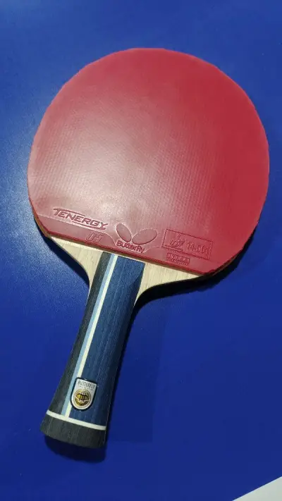 终于收到了，海关又补交160的税费 又补了74元的运费。不过底板很新 胶皮成色也不错。卖家保护的很好。