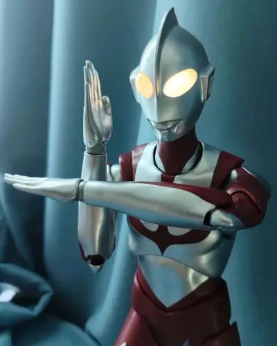 这次船运到货也比较快，一个月就到了，合单审核的速度也快，最后拿到大的SHF也很霸气，小的盒蛋也很精美，效率还是不错的，东西也好，没有损坏。