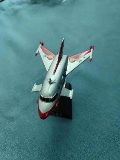 这次到货速度不错，合单审核的速度也快，四天左右就通过合单了，发货三周左右就在国内派送了，效率还是不错的，超兵器的东西也好，没有损坏，保护比较好。