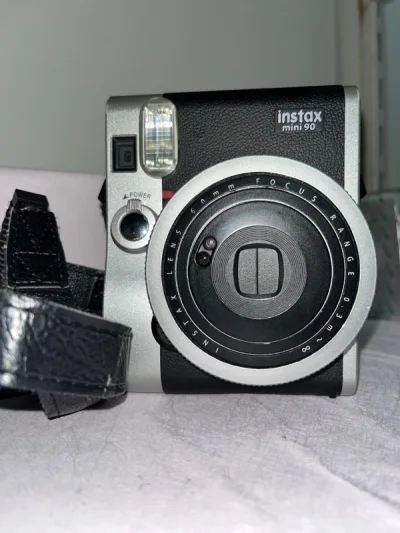 这次走的ems空运 速度很快 一天不到就到国内了 大概一周左右可以到手 包装也很好 没有被税 顺利放行 谢谢?