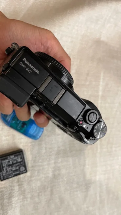 海淘成功，货物成功到手，雖有霉但是功能都正常可用，整体成色也算不錯，沒翻車，但這次比較久，差不多一个月才到手。