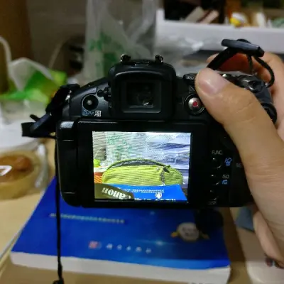 这次依然是常客ccd哈哈哈
合单了四台，居然幸运丝滑过关了！
东西都很好，和卖家描述基本无差
赌了一台ixy10，是好的，但是屏幕很可惜有点漏液
总的来说还是很满意滴