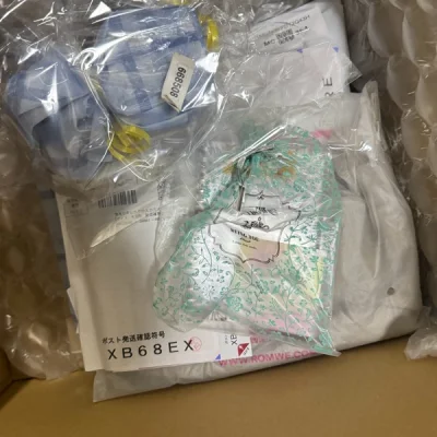 超多好看的还没有结标～太喜欢在这里淘啦
学生时代省钱的海淘NO.1的网站！
1瞬间要心疼20%的税哈哈哈～
代拍超速度的反应｜客服有耐心！
5-7件小物件混搭实报报平安！