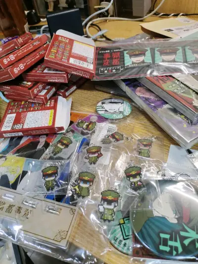 等了好多天终于到了！！！箱子包装得很好，里面的东西也排得很整齐，最重要的是我的谷终于到啦！！！包装得都很完好无伤，客服也都很耐心，非常棒！