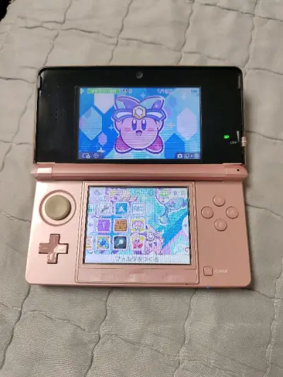 买了几台任天堂绝版游戏机，到手迫不及待拍照分享，折腾好立马玩起来，很开心。
挖煤姬客服服务也很周到，不懂的都会认真解答，谢谢！！！