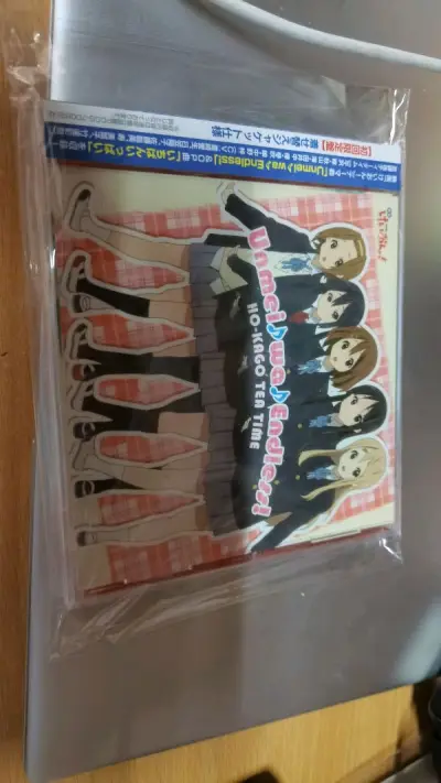 真的真的很不错！
买的CD，如此易损的物品一点损伤都没有。
速度也很快，不知不觉就到了。
还包税，真是太棒啦！