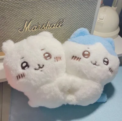 这次淘了一只抱抱玩偶 国内炒的很高 在挖煤姬蹲到了低价的全新款 吊牌也在 迅速拿下！发了竹蜻蜓 速度一如既往的稳 快递盒八角尖尖很有安全感