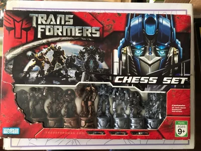       这次淘到了一套电影版变形金刚人物为原型设计的国际象棋一套，非常好看。   挖煤姬的打包非常好，气泡纸垫的严严实实，东西完好无损，满意！

      接下来继续海淘，继续使用挖煤姬淘宝贝，然后继续分享我海淘的宝贝，谢谢收看！