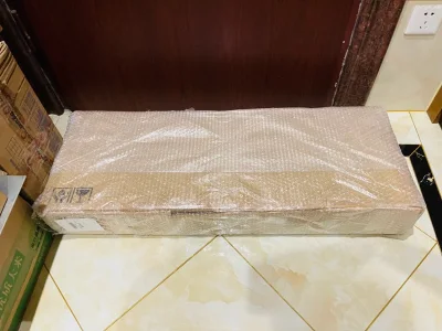 当挖煤成了一种习惯～哈哈哈哈哈 最近又开始买买买了 包裹里有个不能弯折的东西发了巨长一个箱子 从来不担心包裹的完整性