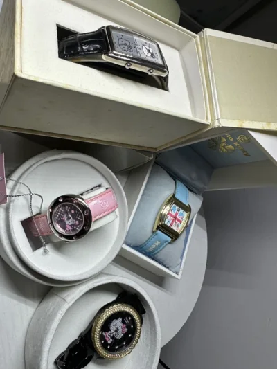 第一次海购～体验感满分～从购买到发货到入库到合单到发国际物流真的都非常透明并且非常快速～今天已经拿到淘到的宝贝了～真的好美～非常开心～已经又下一单～真心推荐使用