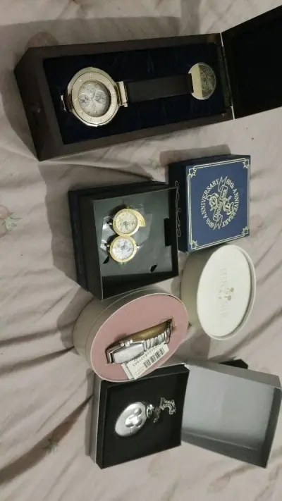 在雅虎日拍，拍到了我想要的迪士尼中古手表，还有怀表！收到实物后真的超级超级好看！以后有合适的迪士尼中古手表！我还要拍拍拍！???